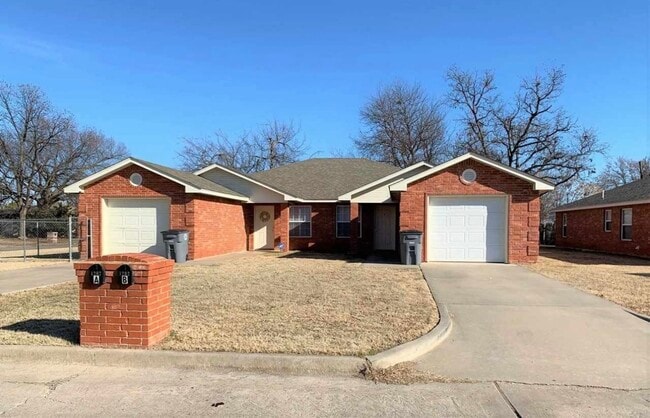 property at 1202 SW 25th St