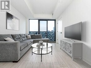 55-2655 Charles St E in Toronto, ON - Building Photo - Building Photo