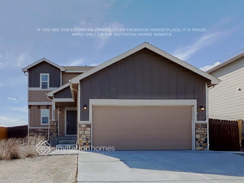 6094 Meadowbank Ln in Colorado Springs, CO - Building Photo