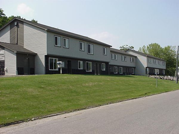 Hillside Apartments in Sault Ste. Marie, MI - Foto de edificio