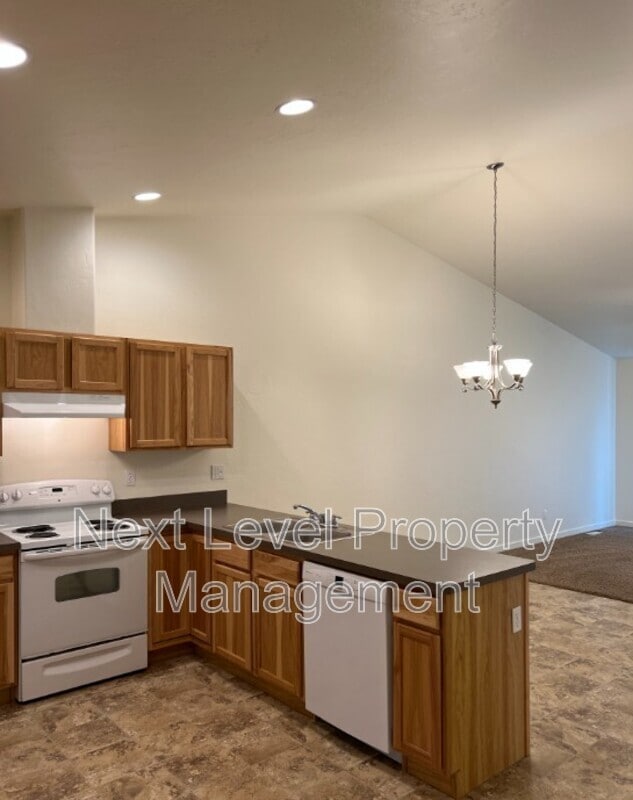 196 Jackson Peak Dr in Kalispell, MT - Building Photo - Building Photo