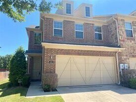 432 Hunt Dr in Lewisville, TX - Building Photo