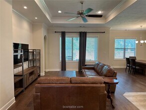 15605 Long Creek Ln in College Station, TX - Building Photo - Building Photo