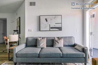 85 Cleaveland Rd, Unit FL3-ID2111 in Pleasant Hill, CA - Foto de edificio - Building Photo