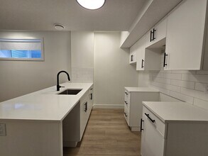 10975-10130 130 St in Edmonton, AB - Building Photo - Building Photo