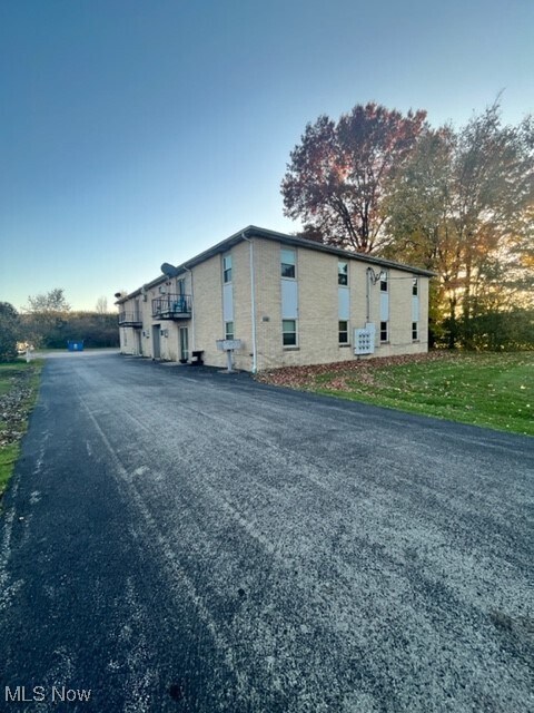 249 Folsom St NW in Warren, OH - Building Photo