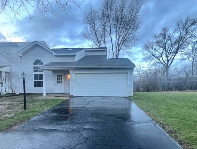 property at 416 Lauren Ln