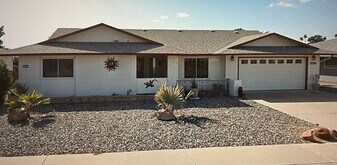 17622 N Jasmine Dr in Sun City, AZ - Building Photo