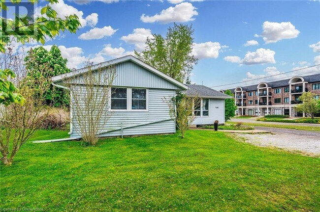 2583 Binbrook Rd in Hamilton, ON - Building Photo - Building Photo