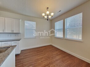 236 E Sicily Dr in Meridian, ID - Building Photo - Building Photo