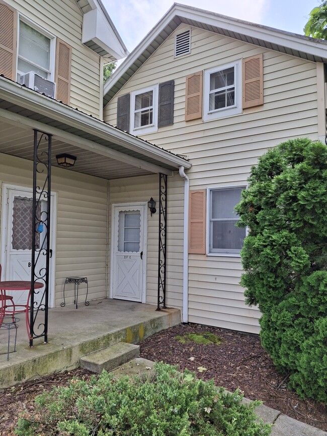 237 Hanshue Rd, Unit C
