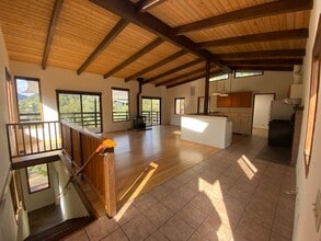 119 Muerdago Rd in Topanga, CA - Foto de edificio - Building Photo