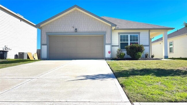 property at 1005 White Birch Ln