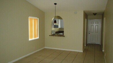 2185 Pretty Ln in West Palm Beach, FL - Building Photo - Building Photo