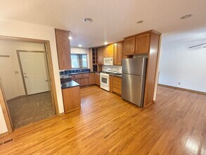 10450 Washington Blvd NE in Blaine, MN - Foto de edificio - Building Photo