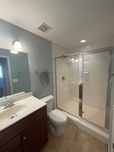 4069 S Four Mile Run Dr, Unit 401 in Arlington, VA - Building Photo - Building Photo