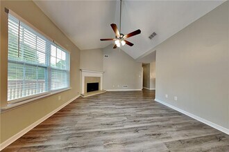 450 Aristocrat Dr SW in Loganville, GA - Building Photo - Building Photo