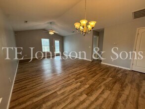 3119 Bushfield Dr in Winston-Salem, NC - Building Photo - Building Photo