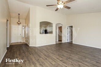 6396 N 81st Dr, Unit 0821 in Glendale, AZ - Building Photo - Building Photo