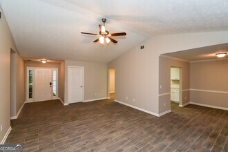1311 Ambercrest Way in Austell, GA - Building Photo - Building Photo