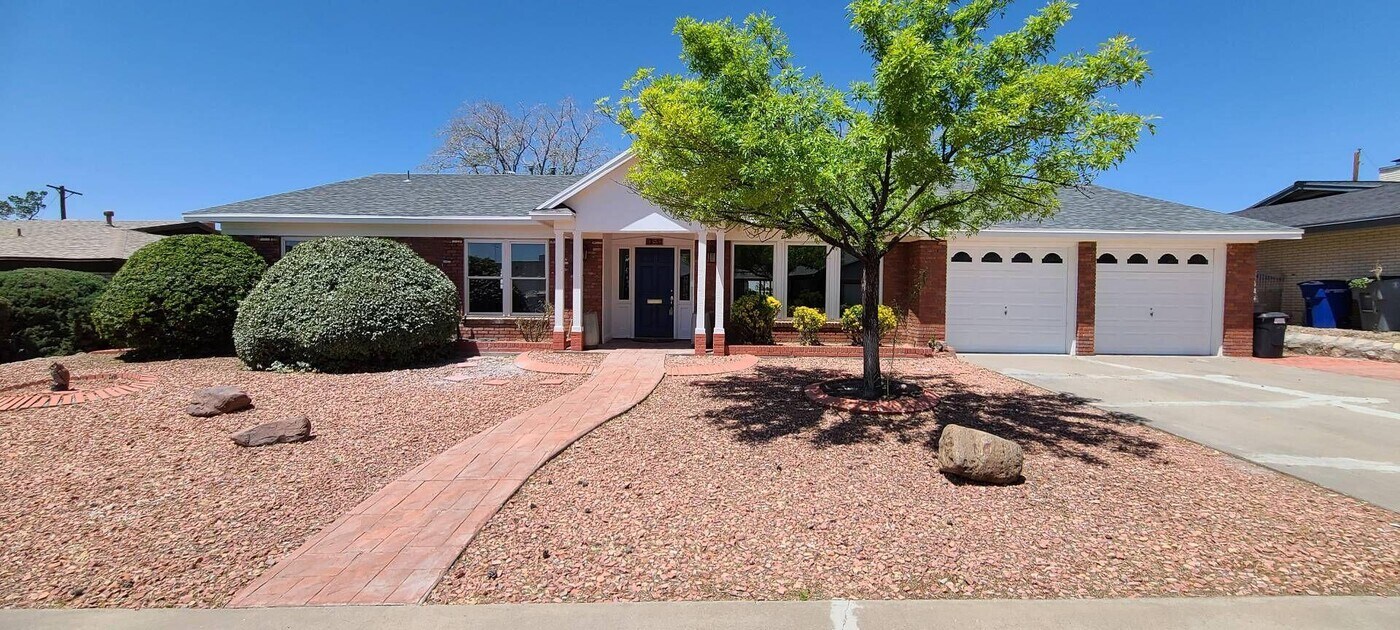 253 Northwind Dr in El Paso, TX - Building Photo