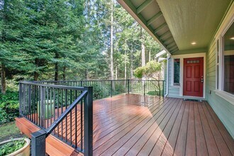 3393 East Harbor Road in Langley, WA - Building Photo - Building Photo