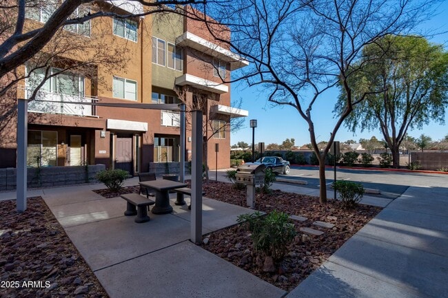 6605 N 93RD Ave in Glendale, AZ - Building Photo - Building Photo