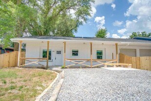 203 S L St in Pensacola, FL - Building Photo