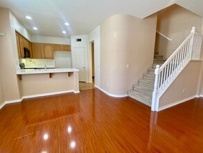 2670 Night Jasmine Dr in Simi Valley, CA - Building Photo - Building Photo