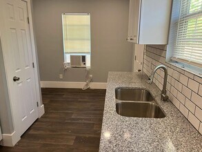 434 S High St in Longview, TX - Building Photo - Building Photo