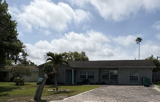 property at 3386 Honeysuckle Rd