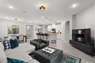 408 Kaden Prince Dr in Pflugerville, TX - Foto de edificio - Building Photo