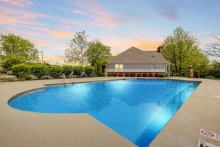 Stone Bridge Apartment Homes in Mason, OH - Building Photo