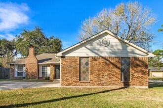 3010 Twinleaf Dr in League City, TX - Building Photo - Building Photo