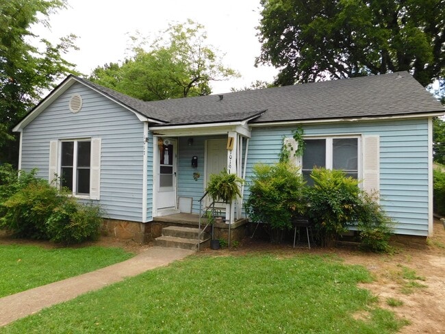 property at 1017-1019 S 19th St
