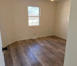 2901-2903 Tepee Ave in Independence, MO - Building Photo - Building Photo