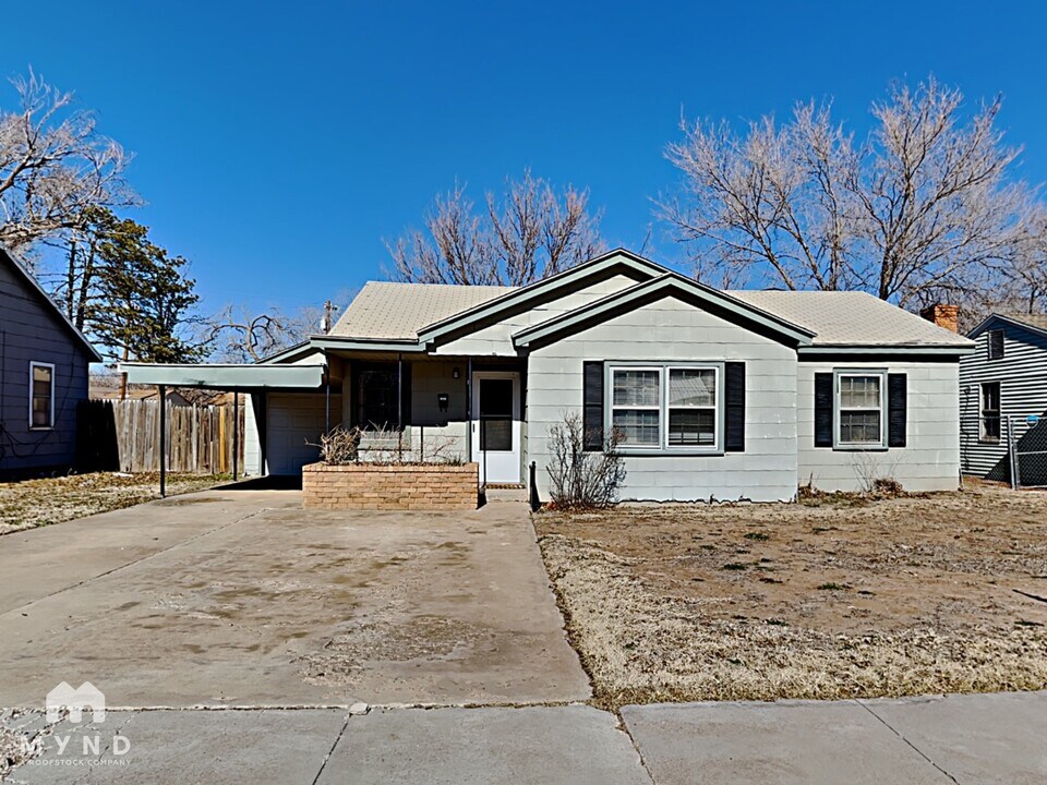 3316 28th St in Lubbock, TX - Building Photo