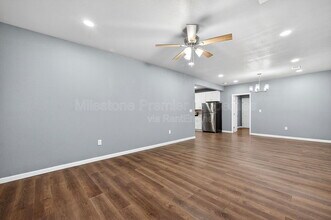 103 W South St in Whitesboro, TX - Building Photo - Building Photo