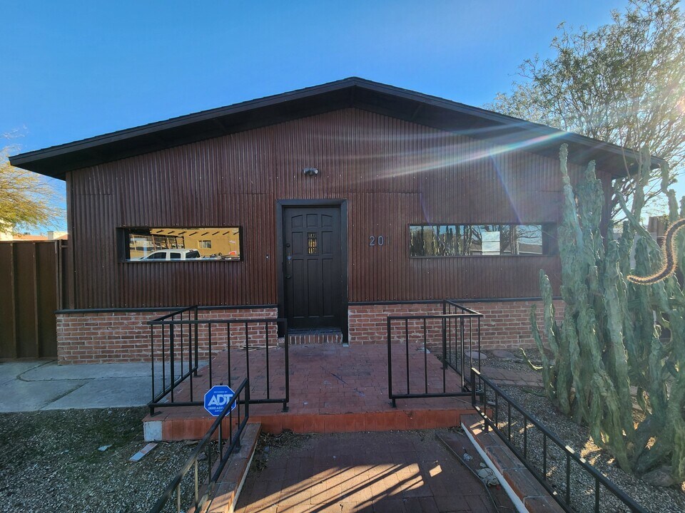 201 E Alice Ave in Phoenix, AZ - Building Photo