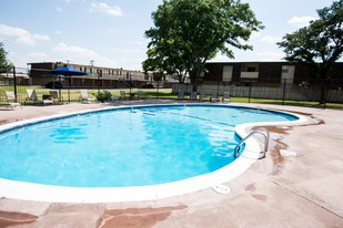 Ridgecrest Apartments