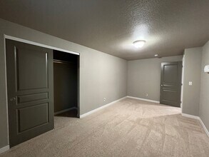 410 Cameo Dr in Hood River, OR - Building Photo - Building Photo