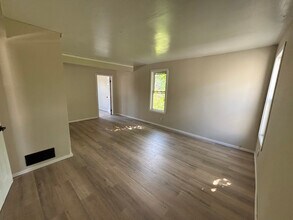 238 Schiller St in Buffalo, NY - Building Photo - Building Photo