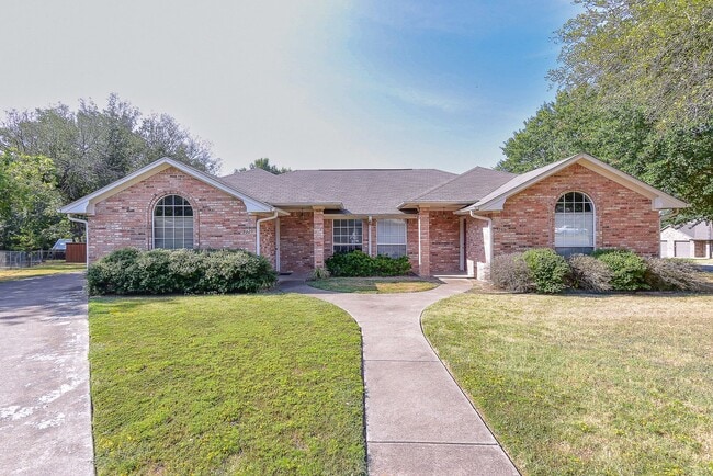 3223 Ellen Dr