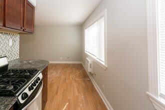 699 Elm Pl in Highland Park, IL - Building Photo - Building Photo