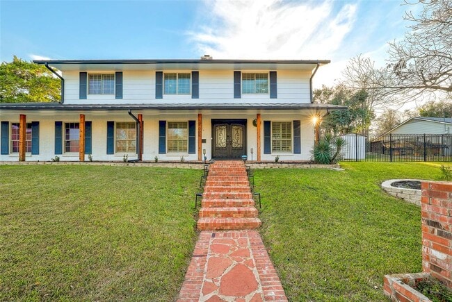 property at 3409 Lakeside Dr