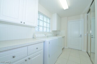 4824 Lasqueti Way in Naples, FL - Building Photo - Building Photo