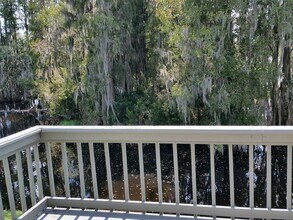 16526 Brigadoon Dr in Tampa, FL - Foto de edificio - Building Photo