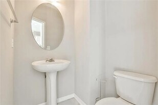 754 Celeste Ln in Atlanta, GA - Building Photo