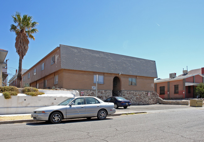 1501 Mundy Dr in El Paso, TX - Foto de edificio - Building Photo