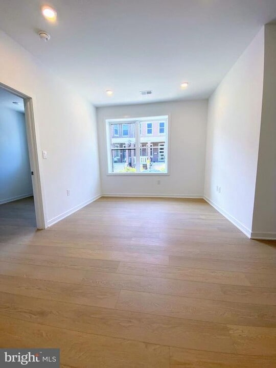 3435 Brown St NW in Washington, DC - Building Photo